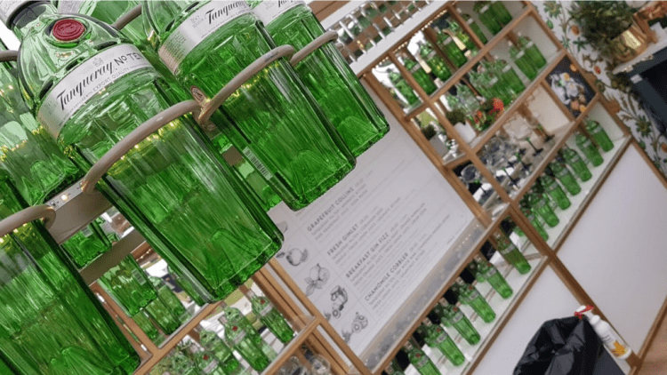 Tanqueray — Bespoke Festival Build